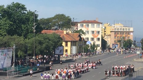 Тече трескава репетиция за празничната програма на 24 май (СНИМКИ)