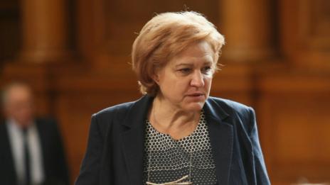 Менда Стоянова: Ако "Гражданската" не поскъпне, ще има фалити 
