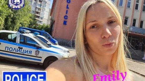 Щрак, Емили на портрет! Тротинеткаджийката се прави на полицайка