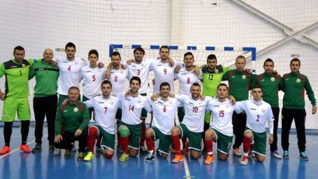 България тръгна с 2:2 срещу Дания в похода си към Евро 2016 по футзал 
