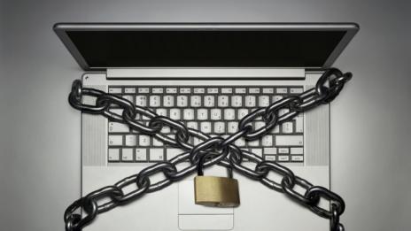 Скок на интернет цензурата във Франция