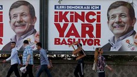 Турция се подготвя утре за важни парламентарни избори