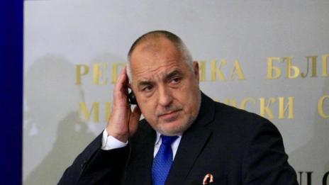 Борисов зове за оставки и при опозицията