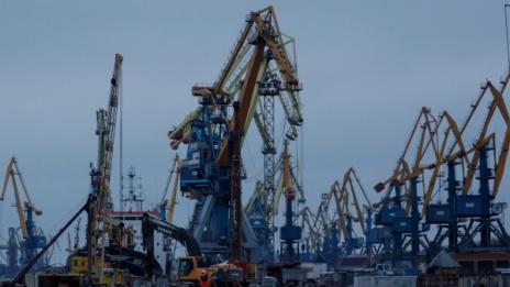 Пияна украинка "литна" от петия етаж, доказва се пред мъжа си