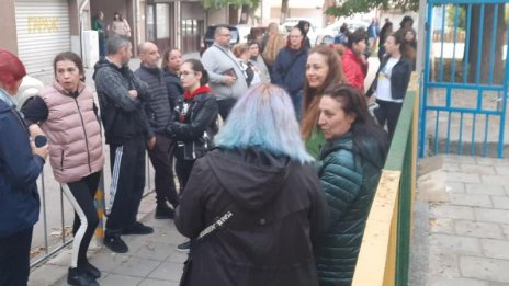 Родители протестираха отново срещу назначението на училищен директор във Варна