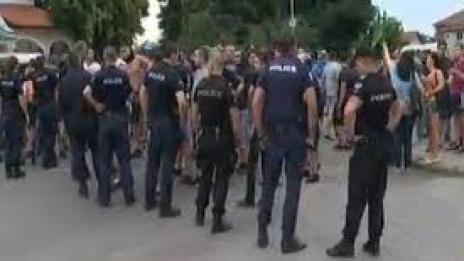 10 са задържаните в "Орландовци"