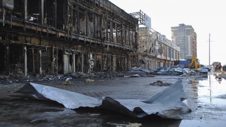 В Одеса отекнаха силни взривове, градът е атакуван от Черно море