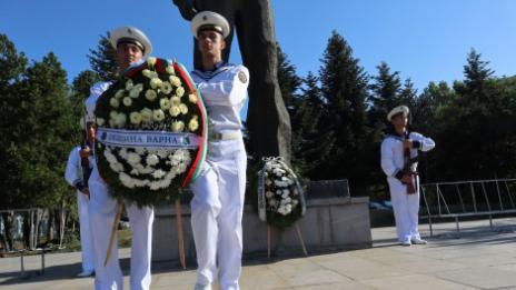 78 години след разстрела: почетоха паметта на Вапцаров във Варна