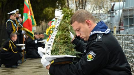 151 г. от рождението на кап. I ранг Димитър Добрев отбелязаха във Варна (СНИМКИ)