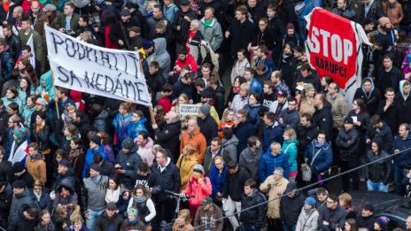 65 хиляди на улицата срещу корупцията в Словакия