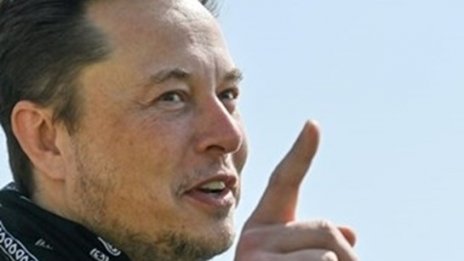 Илън Мъск свали цените на интернета за България