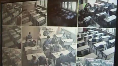 Просветният министър не подкрепя идеята за камери в учебните стаи