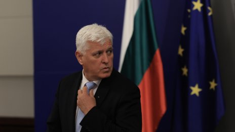 Димитър Стоянов: Трябват отломки, за да разберем чии са дроновете в Черно море