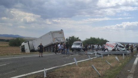 11 са загинали в катастрофи с ТИР-ове у нас от началото на май