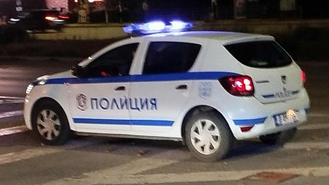 Извънредно! Откриха три трупа в общежитие в Угърчин