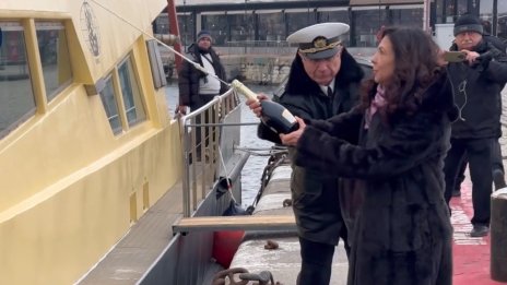 Морско училище прие в състава си нов катер (ВИДЕО)