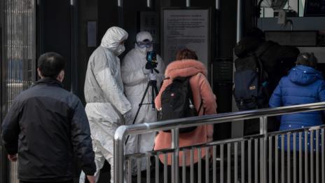 470 рискови пасажери са пристигнали само с вчерашните полети до Варна