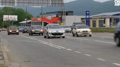 Вече си купуваме нови коли, рециклираме бракмите