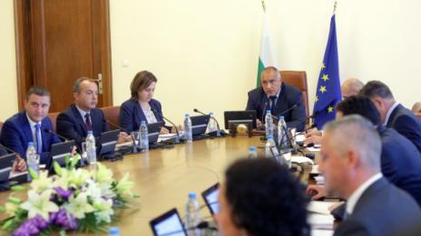 Горанов, стегни се, намери 51 млн. за вота, заръча Борисов