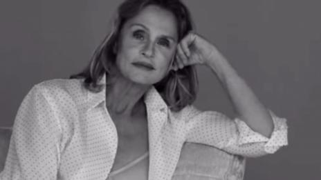 Провокация по Calvin Klein – 73-годишен модел по бельо
