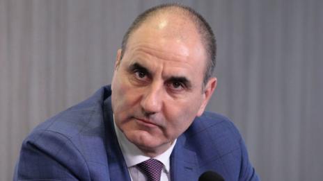 Станислав Стоянов сяда на депутатското място на Цветанов