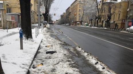 Снегорин унищожи ограничителите за велоалея в София
