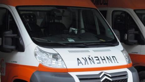 Двама души загинаха при тежка катастрофа в град Кресна