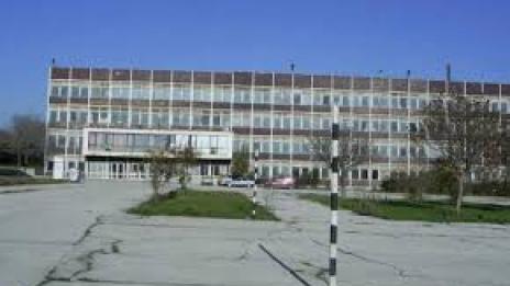 Съдят директорка на училище заради фалшиви документи