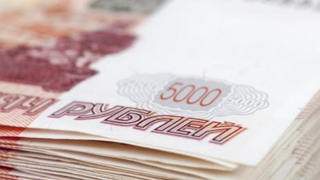 На изток в Украйна рублата е официална валута