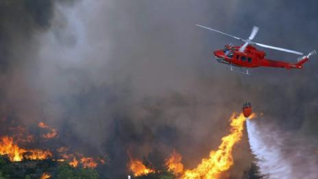 Пожарите евакуират 3000 души във Валенсия