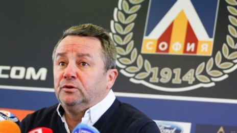 Стоянович остави Левски, сменя го Георги Дерменджиев? 