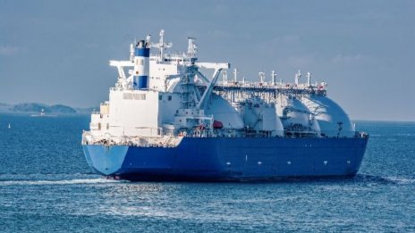 Заветният танкер с газ от САЩ се разтоварва в пълна тайна