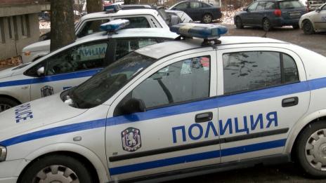 Откраднаха две коли от подземен паркинг на метрото