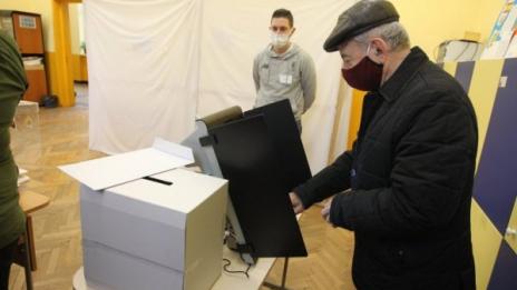 Предсрочният парламентарен вот ще бъде на 11 или 18 юли
