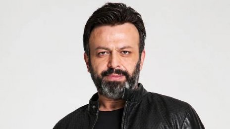 Известният турски актьор Серхат Мустафа Кълъч е намерен мъртъв в дома си
