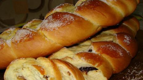 Козуначен сладкиш с ром