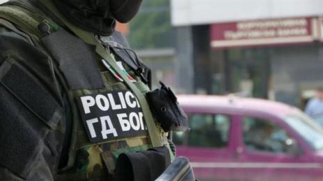 Служители на ГДБОП разбиха банда наркодилъри, снабдявала Максуда