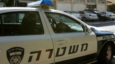 Палестинец вилня с нож в автобус в Тел Авив