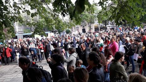 Втори протест във Варна срещу стратегията за детето