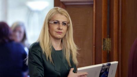 Десислава Ахладова сменя Данаил Кирилов в правосъдното министерство
