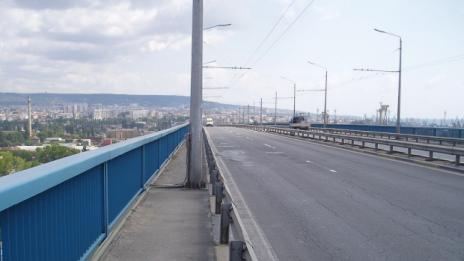 Аспарухов мост е заледен
