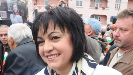 Корнелия Нинова: Оставката на кабинета трябва да се подаде след приемането на бюджет 2015
