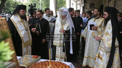 Отслужиха заупокойна литургия в памет на българския екзарх Йосиф Първи