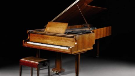 Искат 1,2 млн. долара за пианото на легендарните на АББА