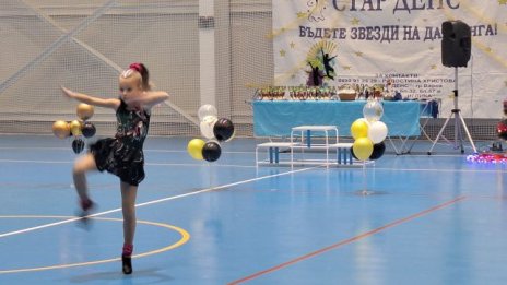 Турнир по акробатичен рокендрол за купа „Коледна звезда“ ще се проведе във Варна