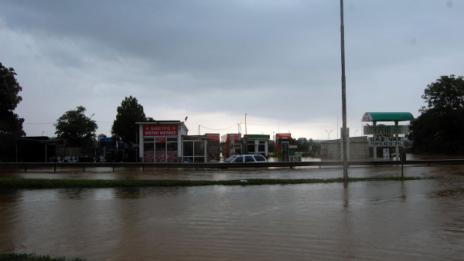 Нови наводнения в Южна България, десетки къщи са във вода