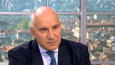 Левон Хампарцумян: Добре, че Цветан Василев не е станал пилот