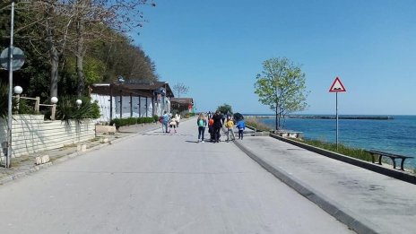 Сдружението на заведенията подкрепи областния управител за движението по крайбрежната алея във Варна