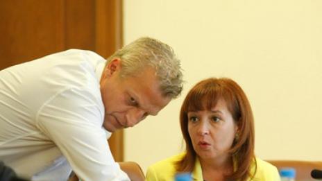 Бедните по двама в стая в приютите, ще ги обучават за работа, докато са там