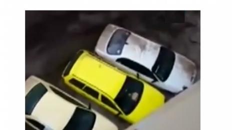 Свлачища в Перу пометоха автомобили и къщи